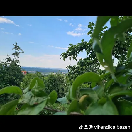 بيت للعطل Vikendica Sa Bazenom I Jakuzzi *